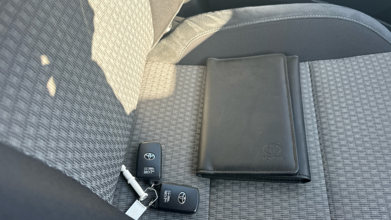 Toyota Auris 1.8 Hybrid Design TSS 5dr CVT [Nav] Hybrid Hatchback